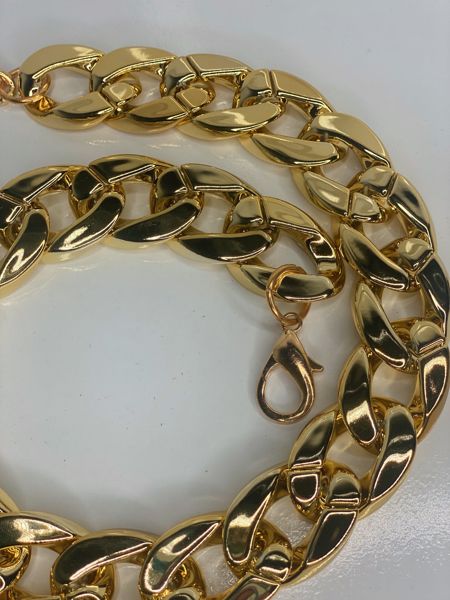Chuncky chain belt